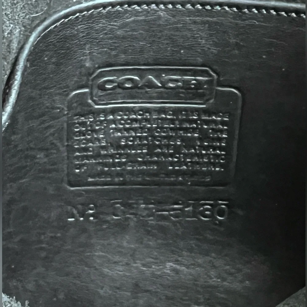 Coach vintages black leather Crossbody Bag - Picture 6 of 11